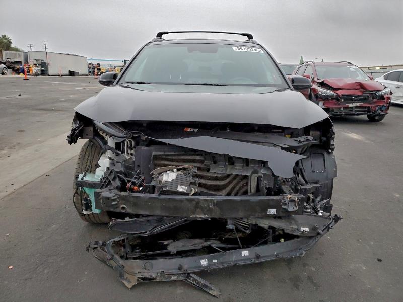 Фото 5 - HYUNDAI KONA