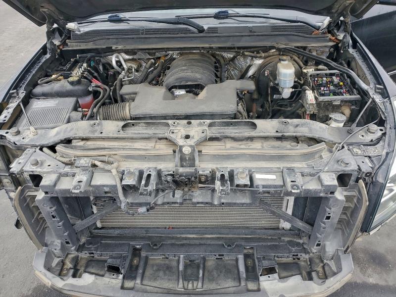 Фото 12 - GMC YUKON