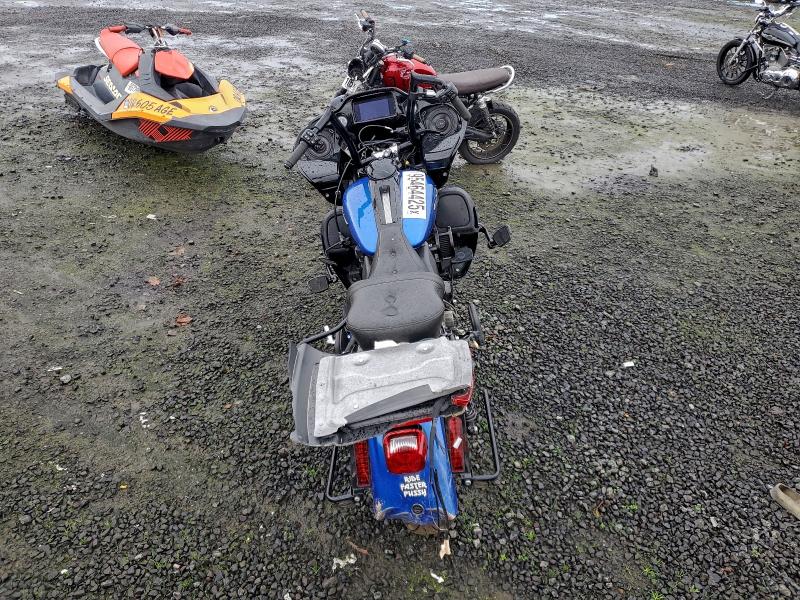 HARLEY-DAVIDSON FLTRK 2024