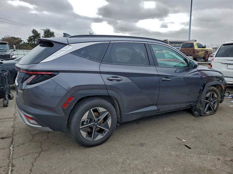 Фото 3 - HYUNDAI TUCSON