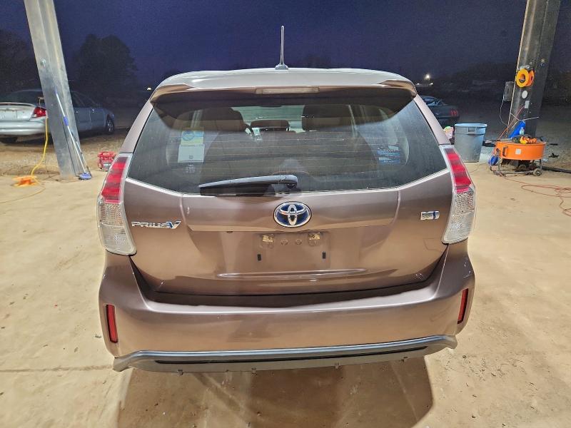 Фото 6 - TOYOTA PRIUS