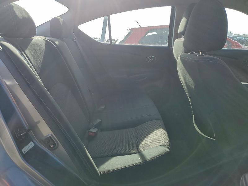 Фото 10 - NISSAN VERSA