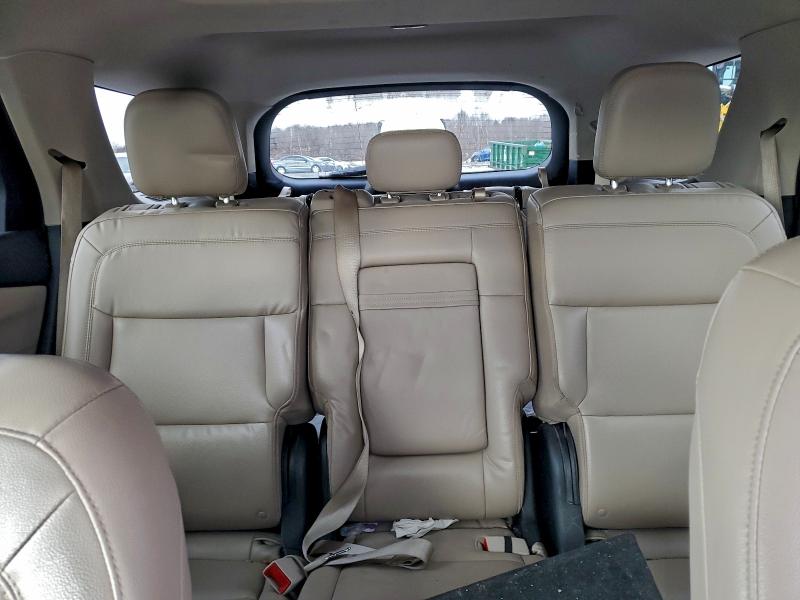 Фото 10 - FORD EXPLORER