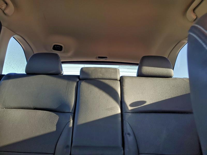 Фото 10 - SUBARU OUTBACK