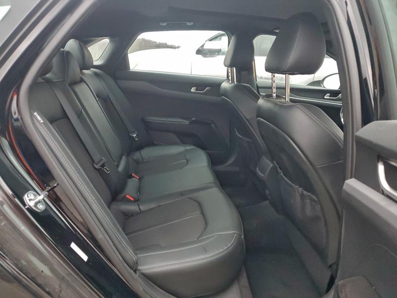 Фото 10 - KIA K5