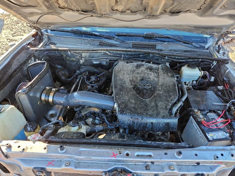 Фото 11 - TOYOTA TACOMA