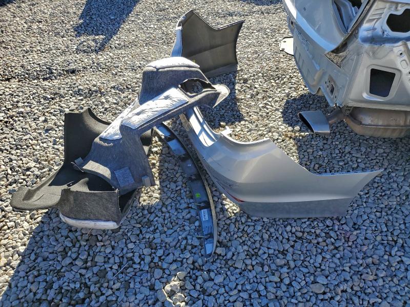 Фото 12 - HYUNDAI SONATA