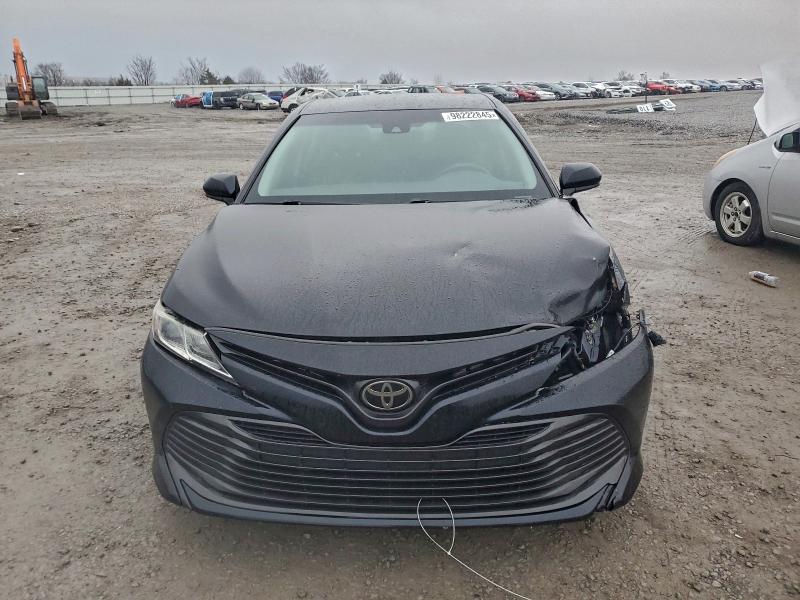 Фото 5 - TOYOTA CAMRY