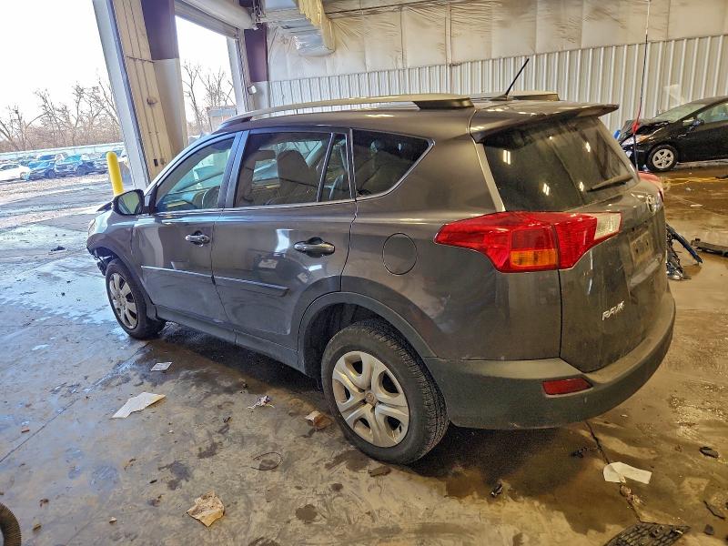 Фото 2 - TOYOTA RAV4