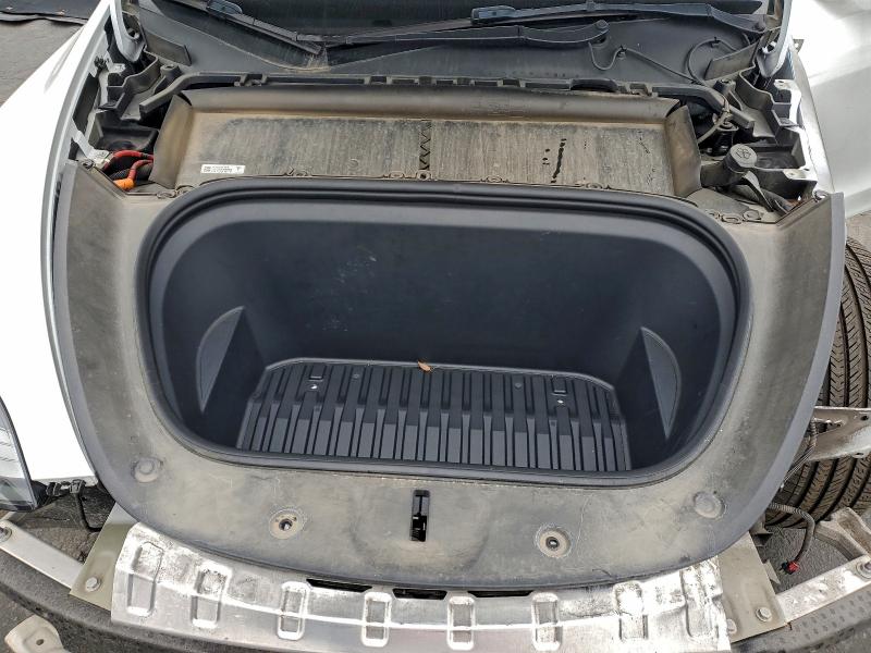 Фото 12 - TESLA MODEL Y