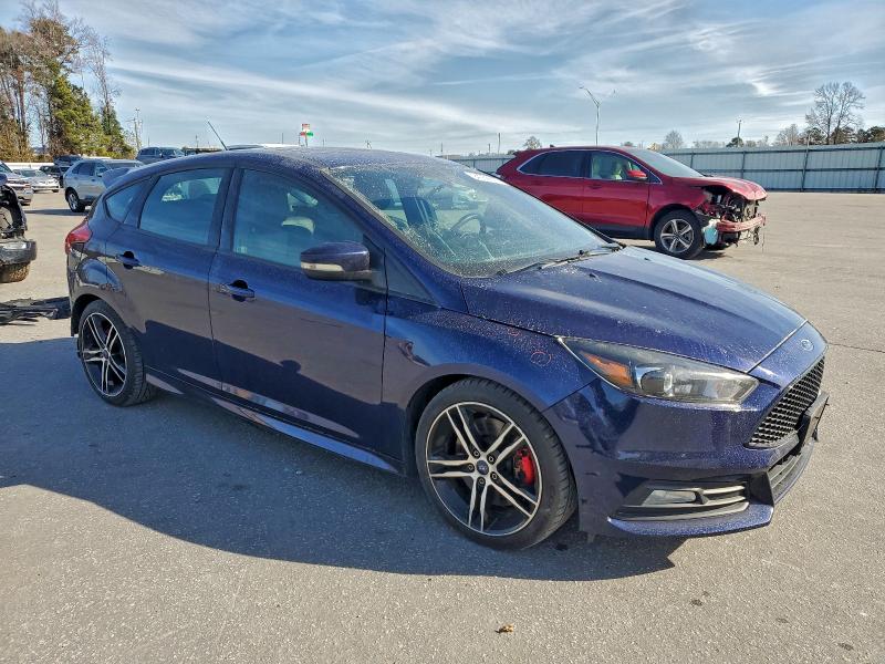 Фото 4 - FORD FOCUS