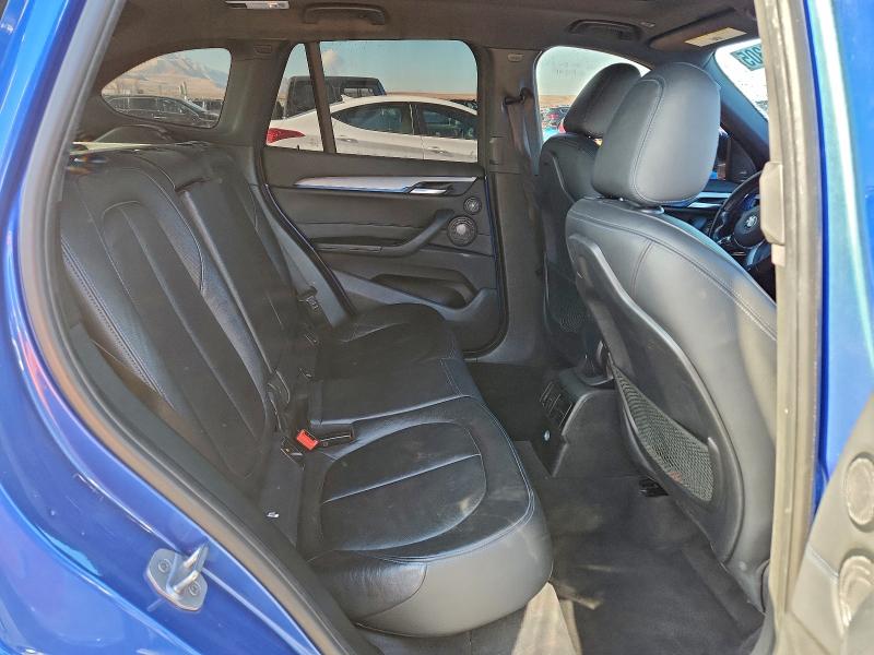 Фото 10 - BMW X1