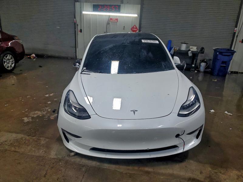 Фото 5 - TESLA MODEL 3
