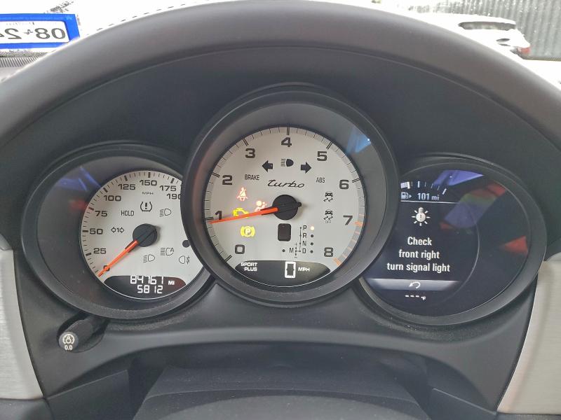 Фото 9 - PORSCHE MACAN