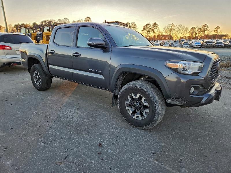 Фото 4 - TOYOTA TACOMA