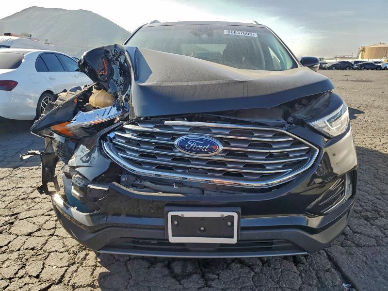 Фото 5 - FORD EDGE