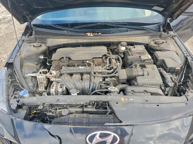 Фото 11 - HYUNDAI ELANTRA