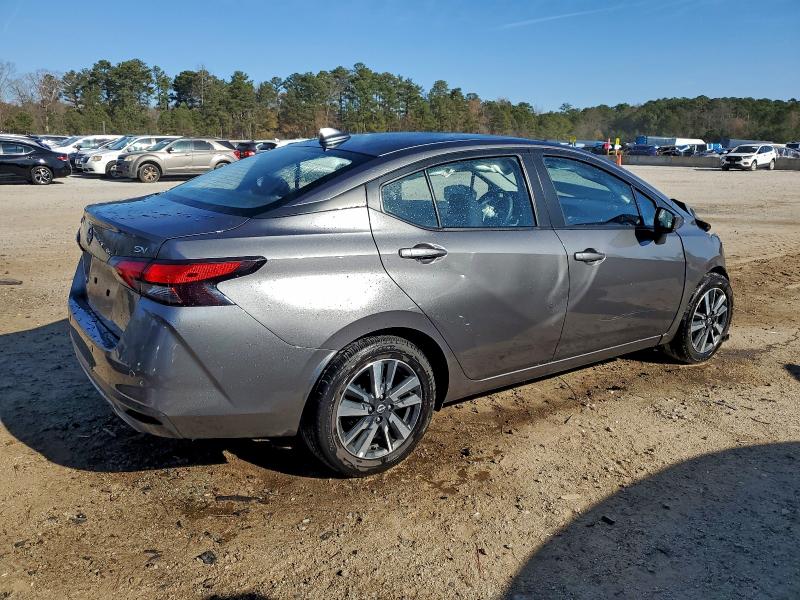 Фото 3 - NISSAN VERSA