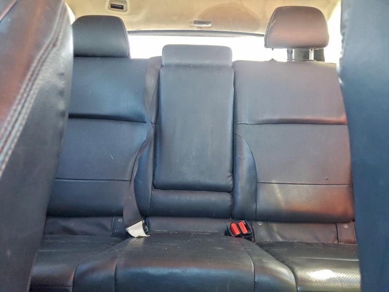 Фото 10 - SUBARU OUTBACK