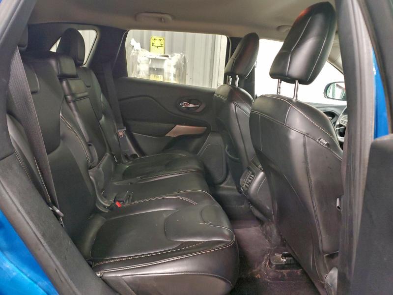 Фото 11 - JEEP GRAND CHER