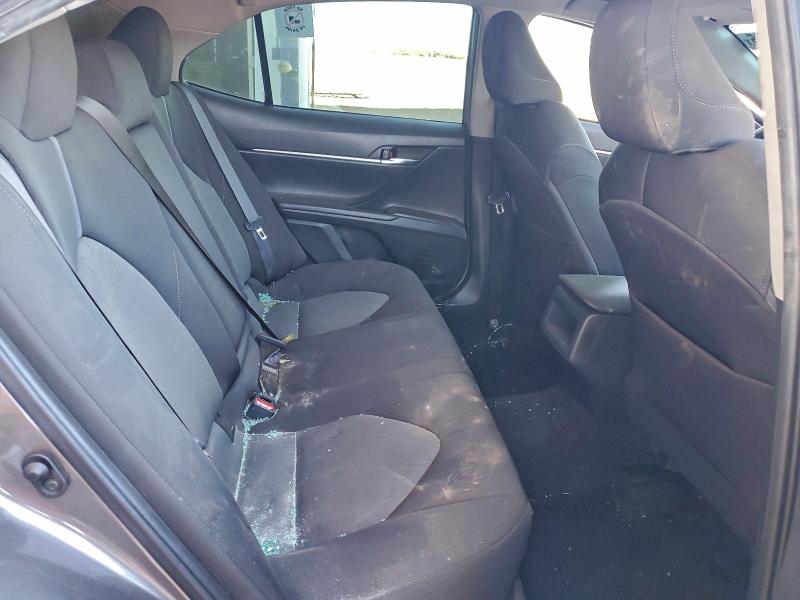 Фото 10 - TOYOTA CAMRY