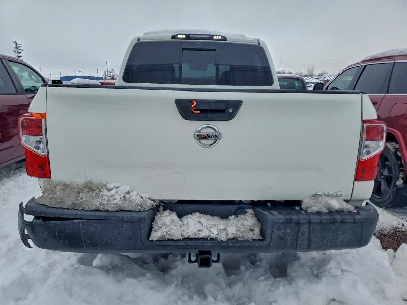 Фото 6 - NISSAN TITAN