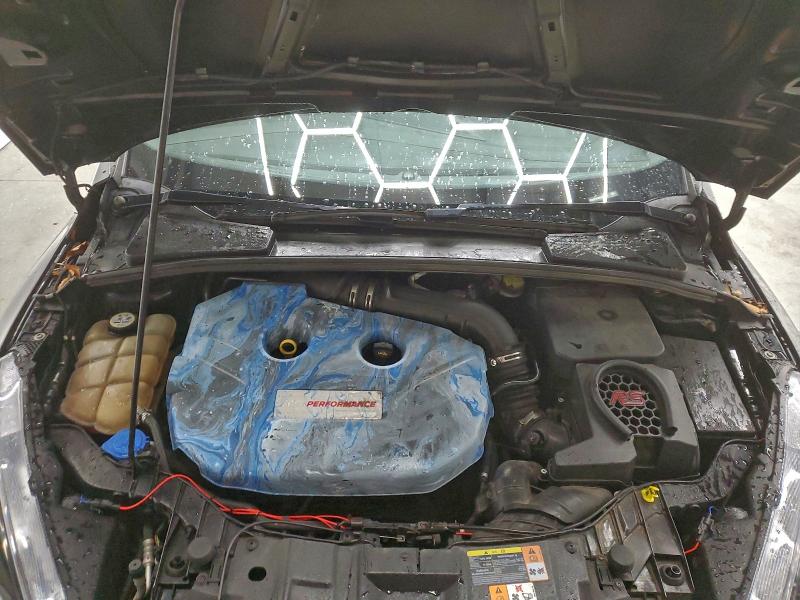 Фото 11 - FORD FOCUS