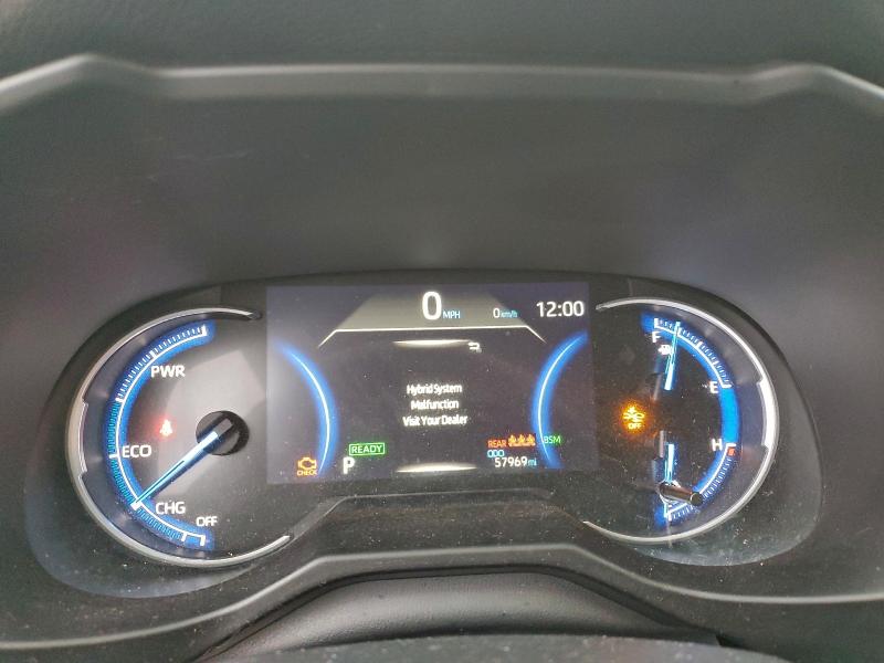 Фото 9 - TOYOTA RAV4