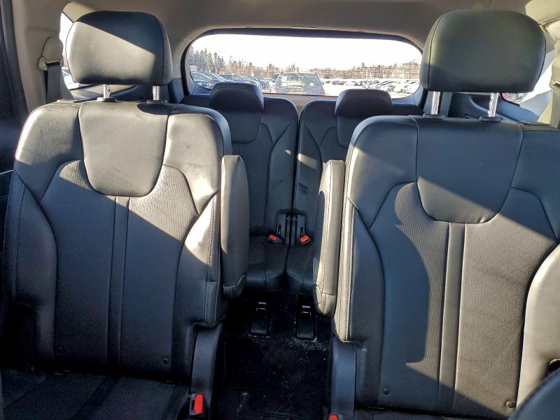 Фото 10 - KIA SORENTO