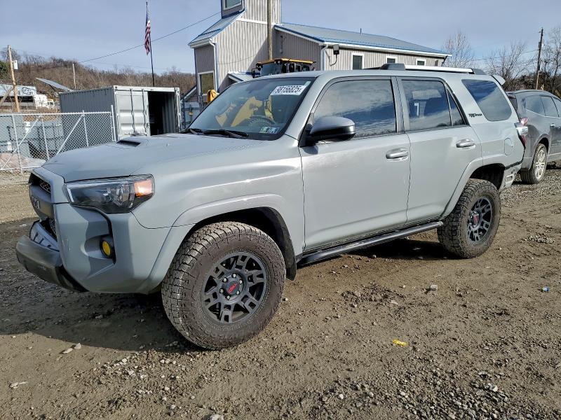 Фото 1 - TOYOTA 4RUNNER