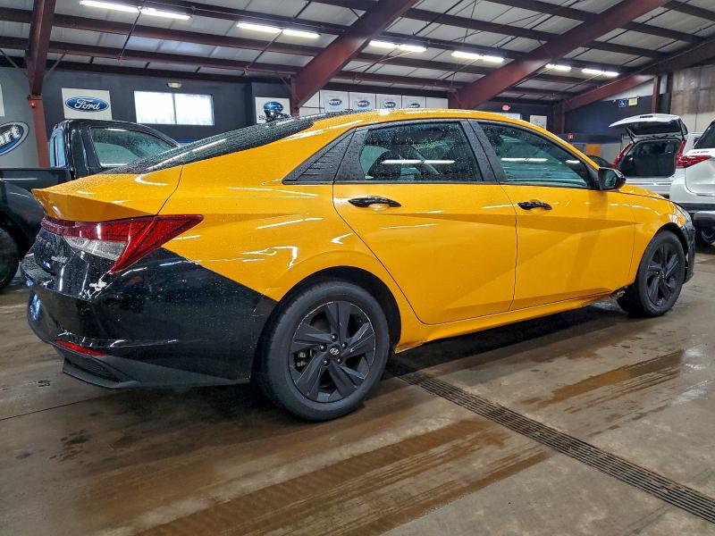 Фото 3 - HYUNDAI ELANTRA