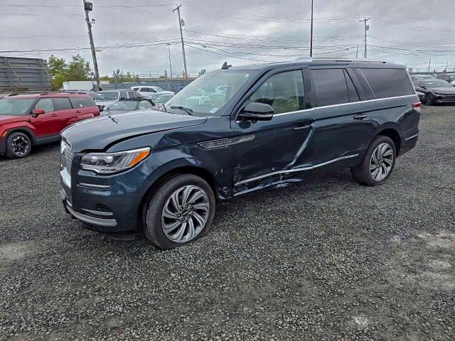 Фото 1 - LINCOLN NAVIGATOR