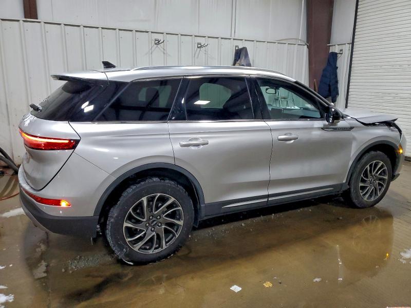 Фото 3 - LINCOLN CORSAIR