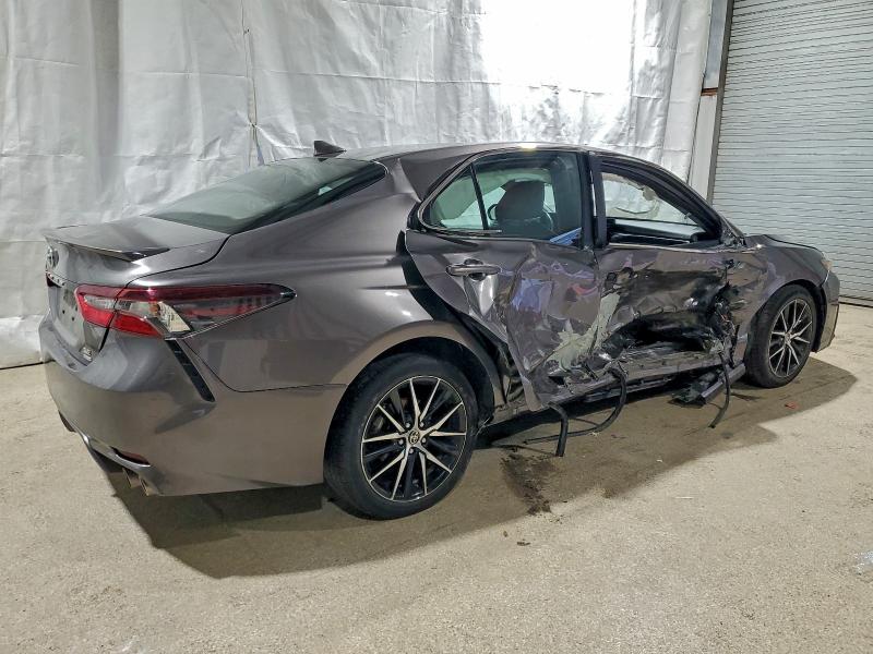 Фото 3 - TOYOTA CAMRY