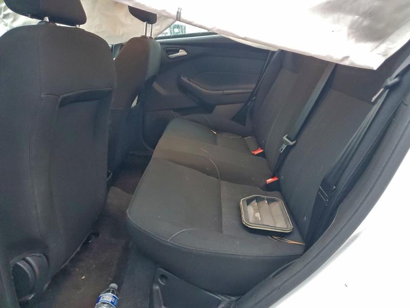 Фото 10 - FORD FOCUS