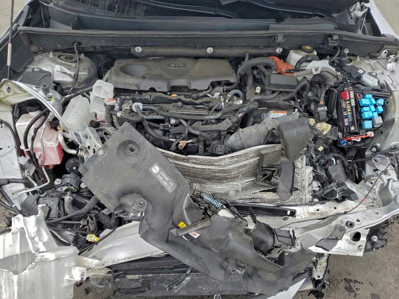 Фото 12 - TOYOTA RAV4