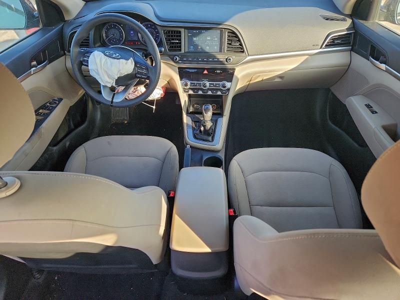 Фото 8 - HYUNDAI ELANTRA