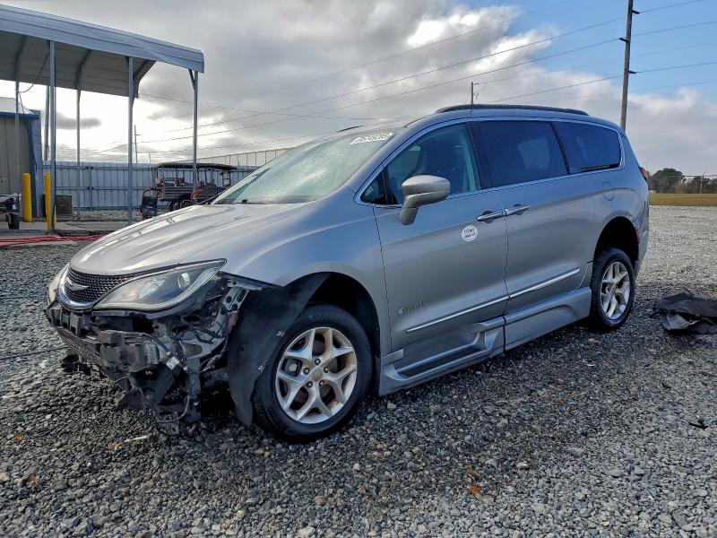 Фото 1 - CHRYSLER PACIFICA