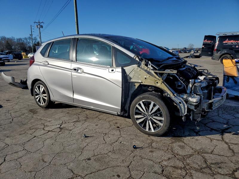 Фото 4 - HONDA FIT