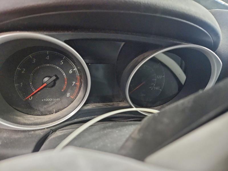 Фото 9 - MITSUBISHI OUTLANDER