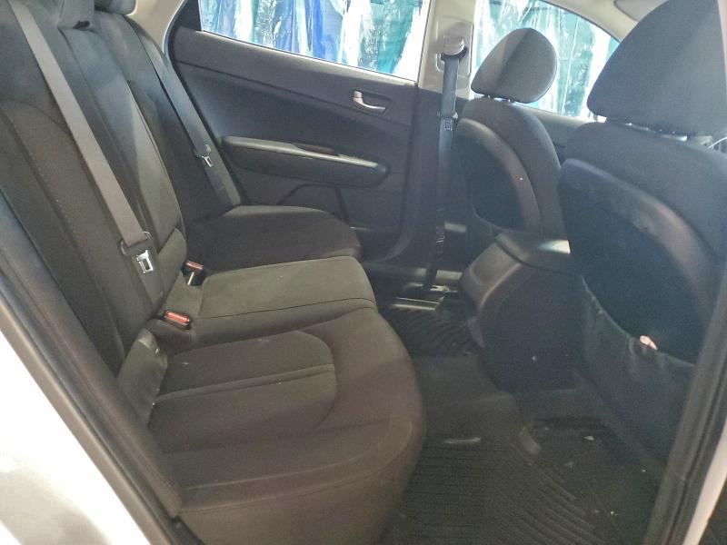 Фото 10 - KIA OPTIMA