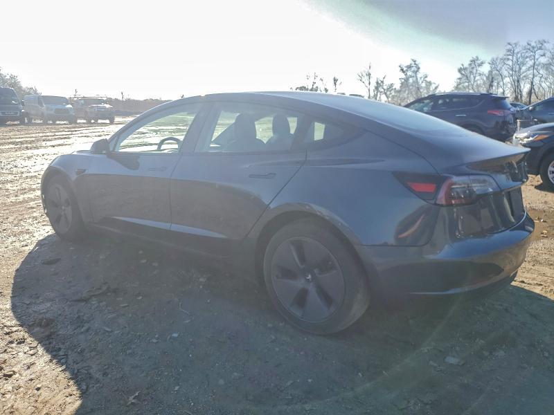 Фото 2 - TESLA MODEL 3