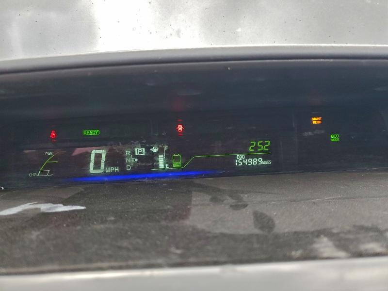 Фото 9 - TOYOTA PRIUS