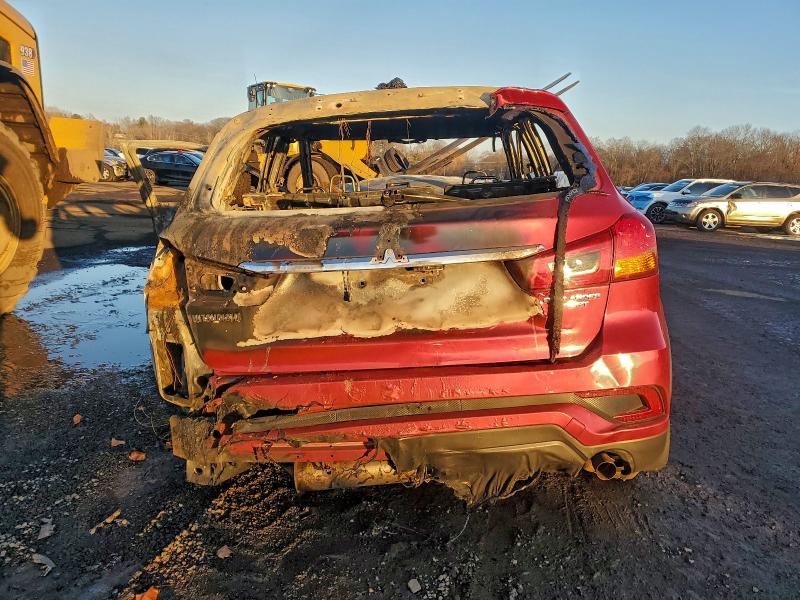 Фото 6 - MITSUBISHI OUTLANDER