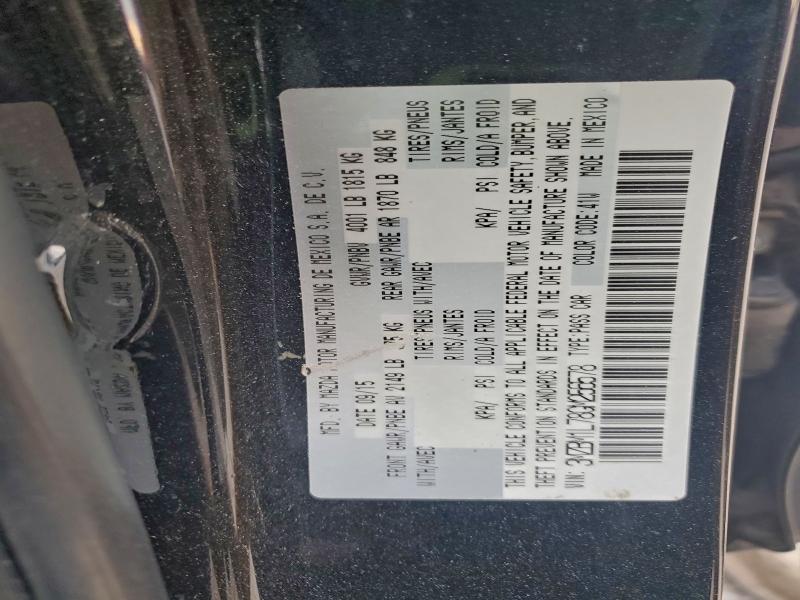 Фото 13 - MAZDA 3