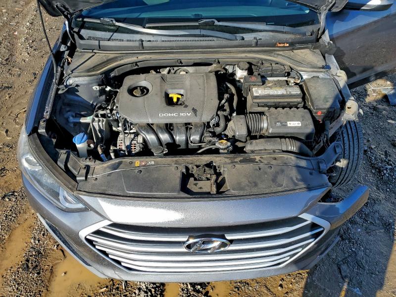 Фото 11 - HYUNDAI ELANTRA