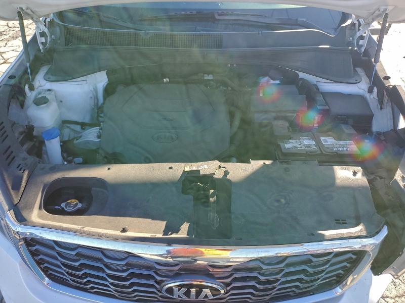 Фото 12 - KIA SORENTO