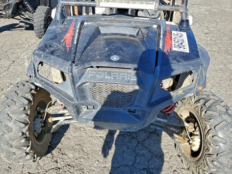 POLARIS SIDEBYSIDE 2011