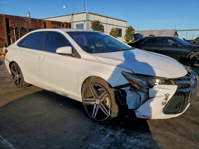 Фото 4 - TOYOTA CAMRY