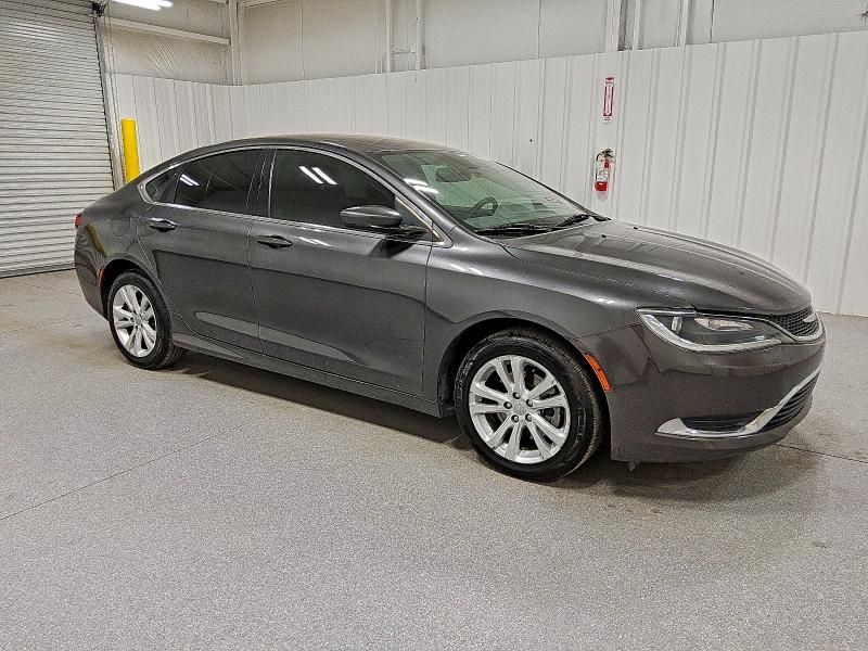 Фото 4 - CHRYSLER 200